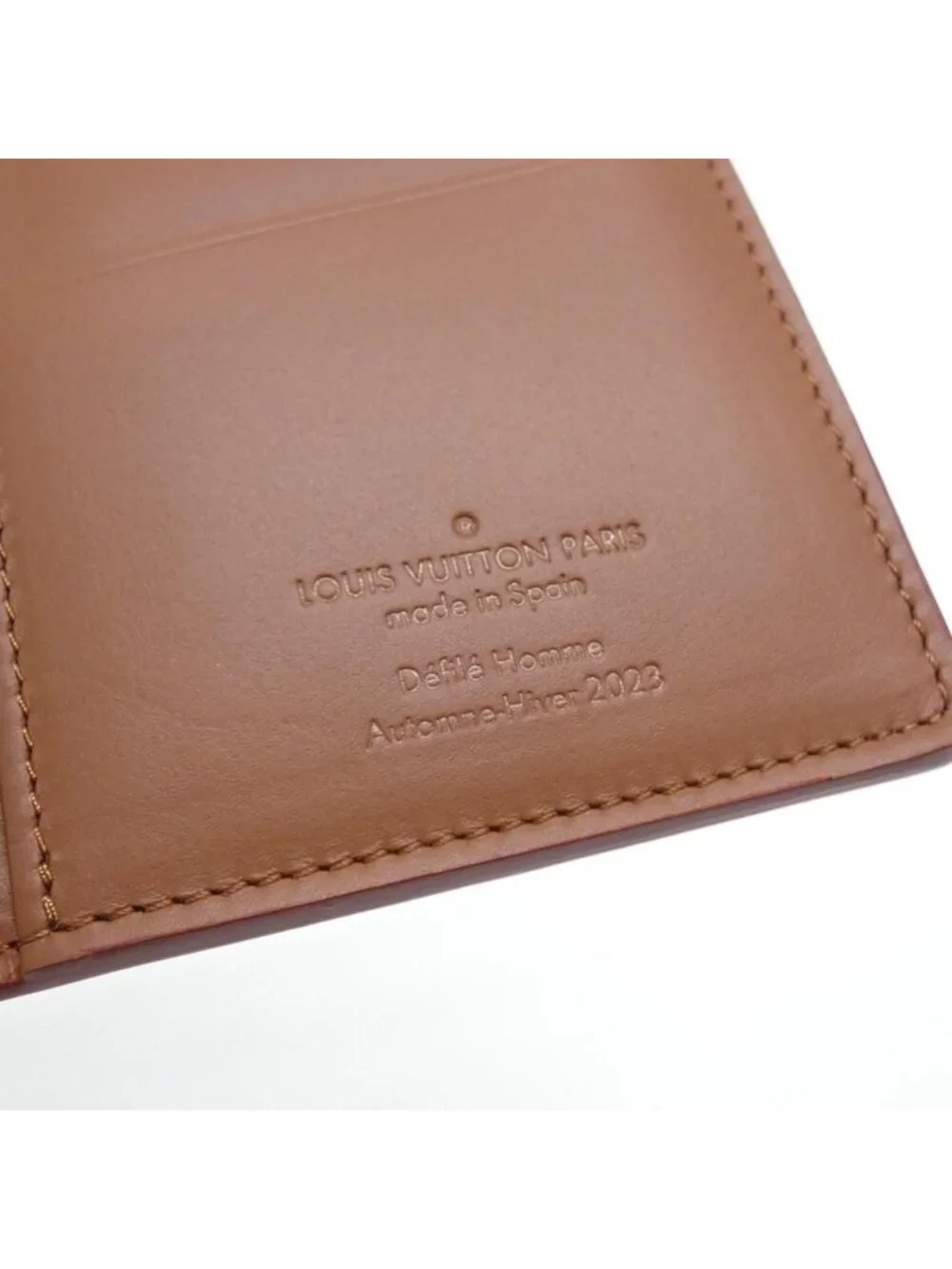 Louis Vuitton Epi XL Portefeuille Brazza Wallet